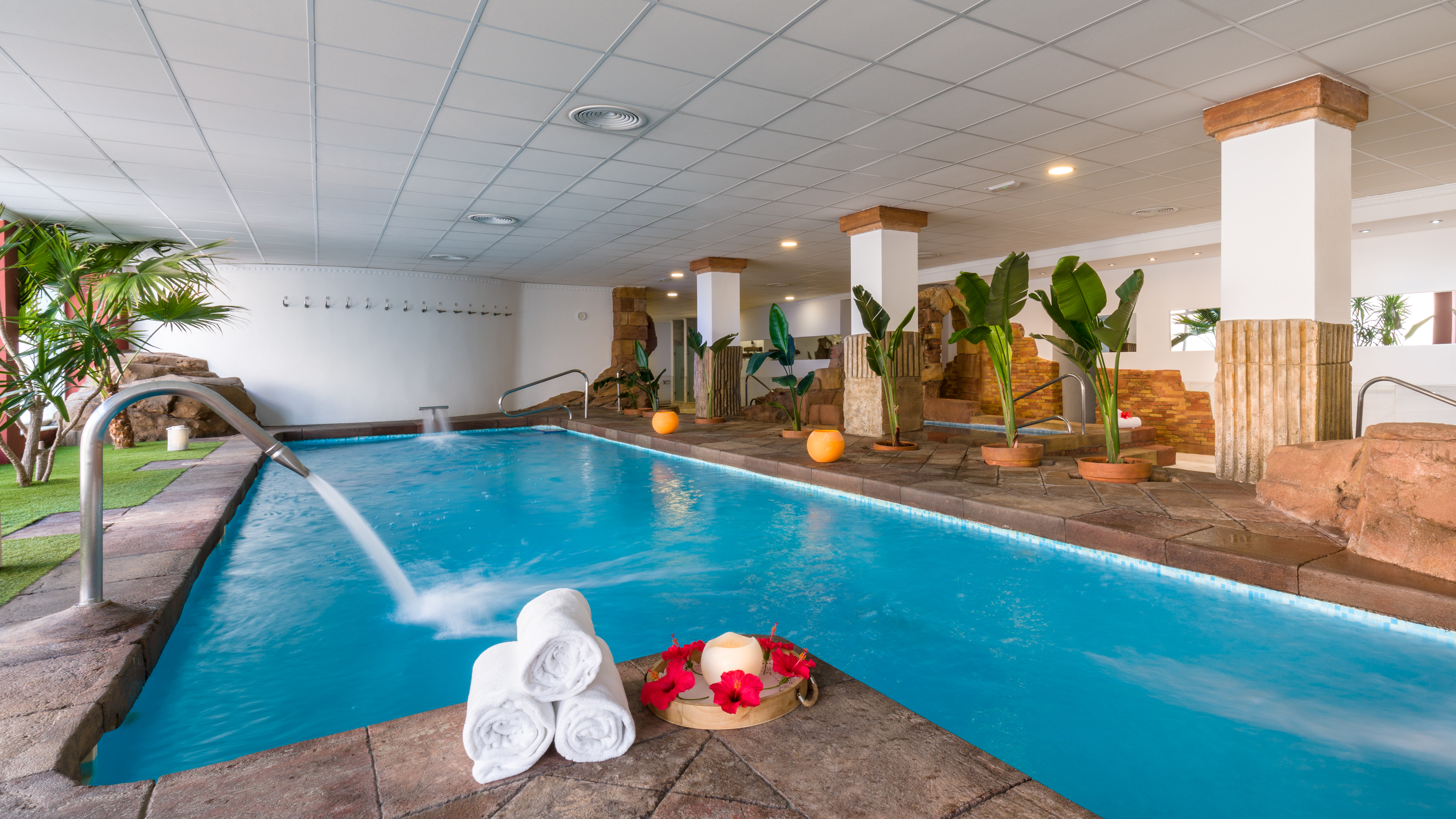 playasol piscina interior